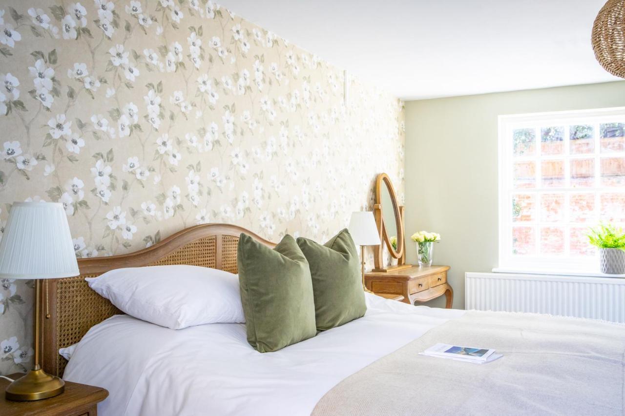 The White Horse Hotel Faversham Kültér fotó